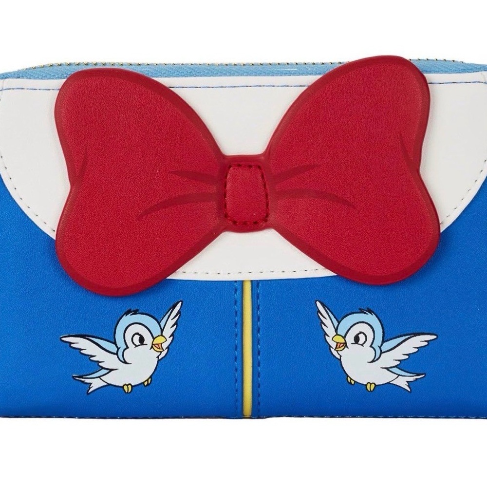 Loungefly Disney Snow White Cosplay Bow Zip-Around Wallet Snow White
